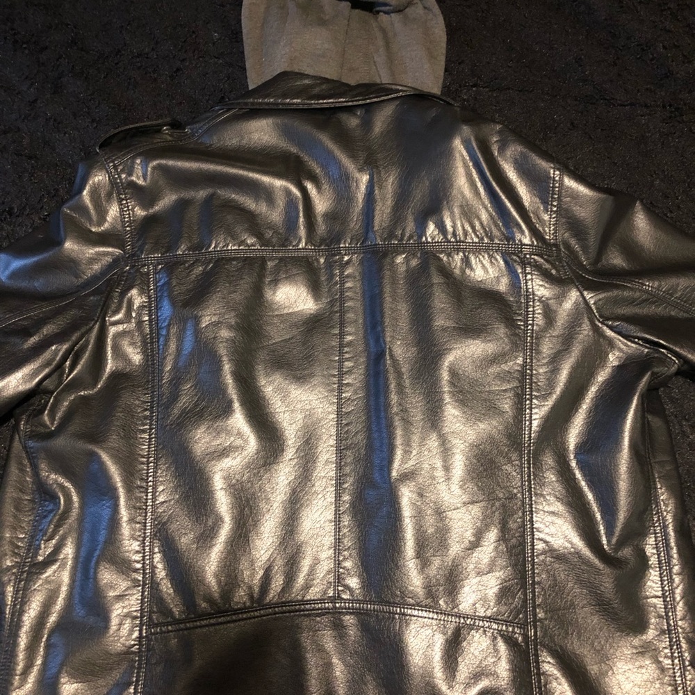 Levi Jersey Jacket - Picture 6 of 7